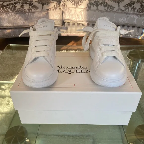 Authentic Alexander McQueen sneakers size 32